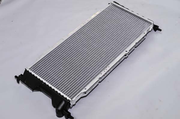 CORSA B-TİGRA SU RADYATÖRÜ KLİMALI